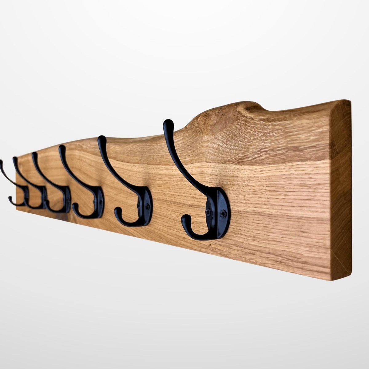 Garderobe mit natürlicher Baumkante | 30 - 120 cm | schwarze Haken | Eiche massiv | Wandgarderobe | Garderobenleiste Holz | Garderobe Eiche