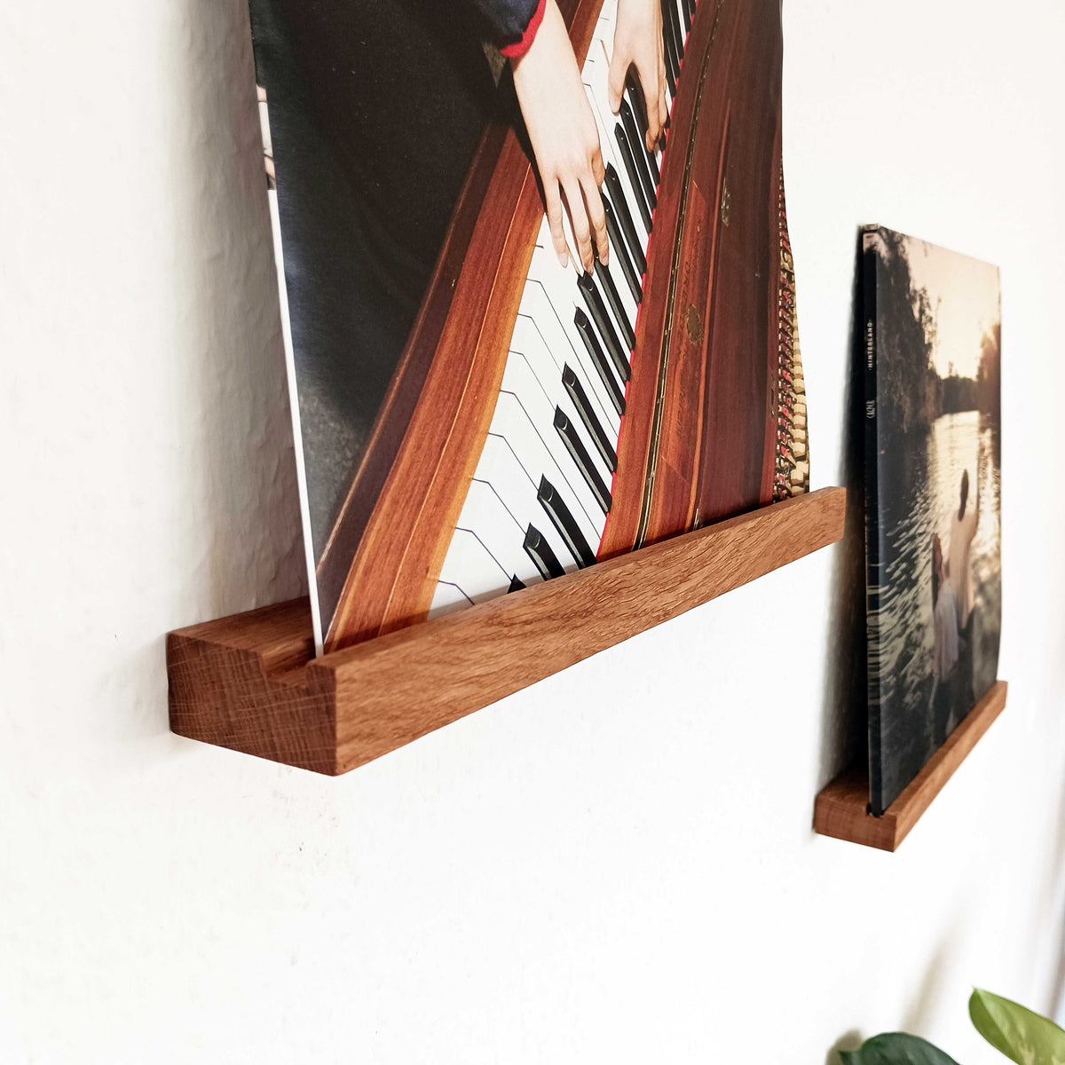Schallplattenregal aus massiver Eiche | Vinyl Regaldekor | Schallplatten Wandhalterung | Plattenregal | Vinylleiste | Schallplattenständer