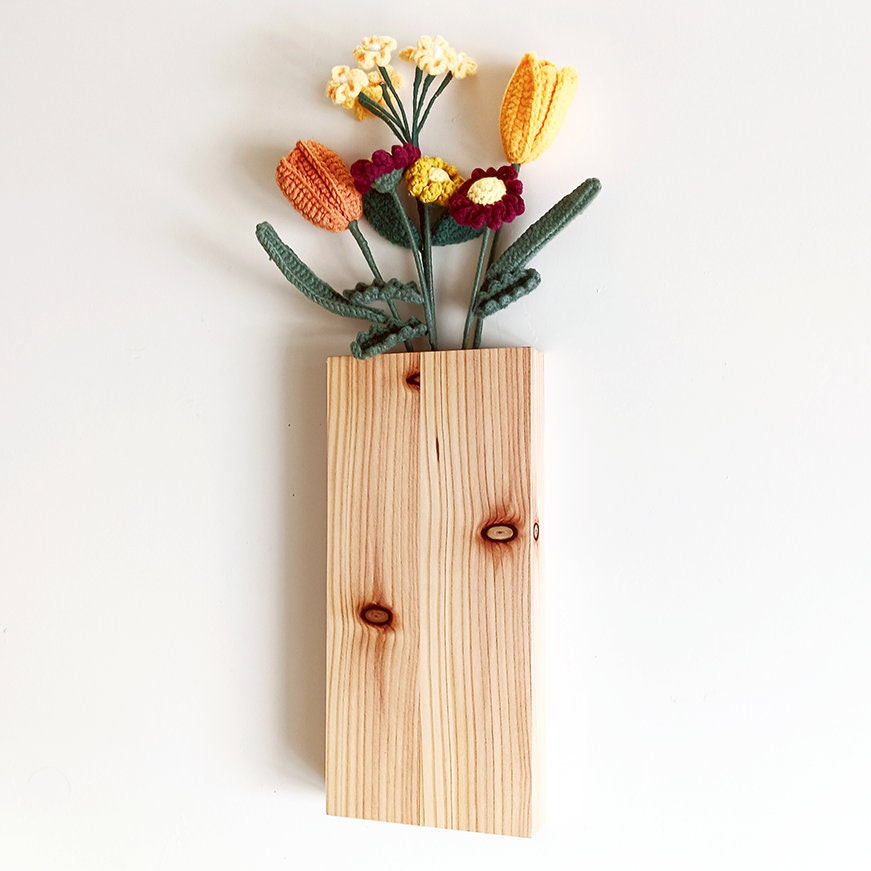 Vase für Trockenblumen | Wandvase | Blumenvase | Vase aus massiver Fichte | gefertigt aus einem Stück | Trockenblumen | Wanddeko | Wohndeko