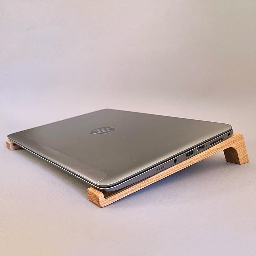 Laptop Ständer | ergonomisch Arbeiten | Eiche massiv | Schreibtischerhöhung | Laptopständer Eiche | Laptop riser | Laptop stand | mitnehmbar