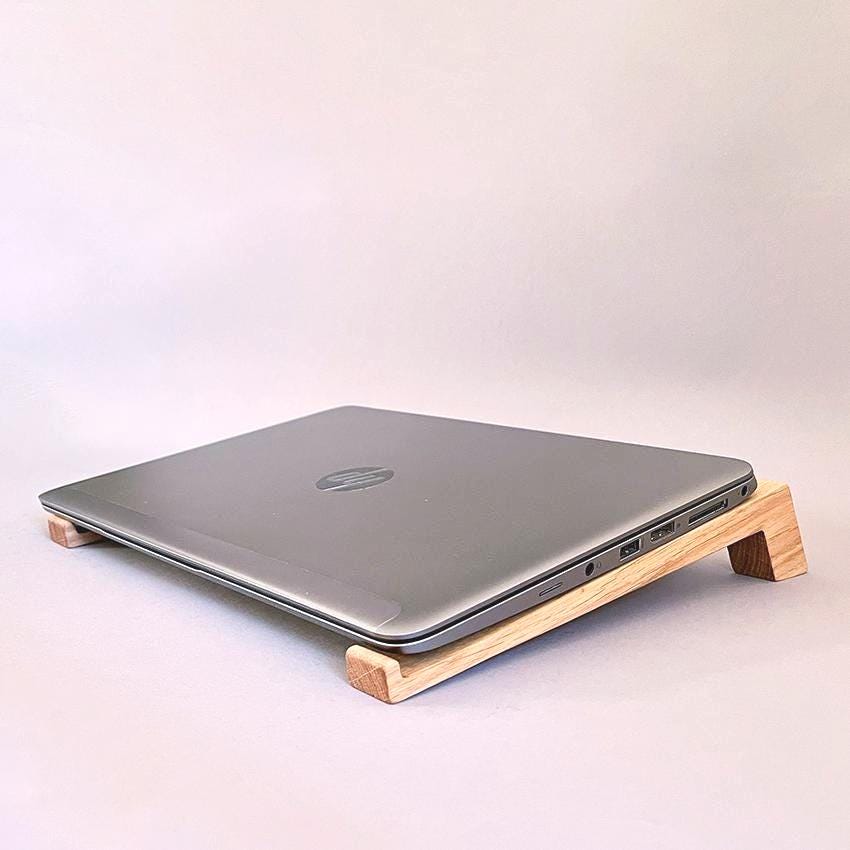 Laptop Ständer | ergonomisch Arbeiten | Eiche massiv | Schreibtischerhöhung | Laptopständer Eiche | Laptop riser | Laptop stand | mitnehmbar