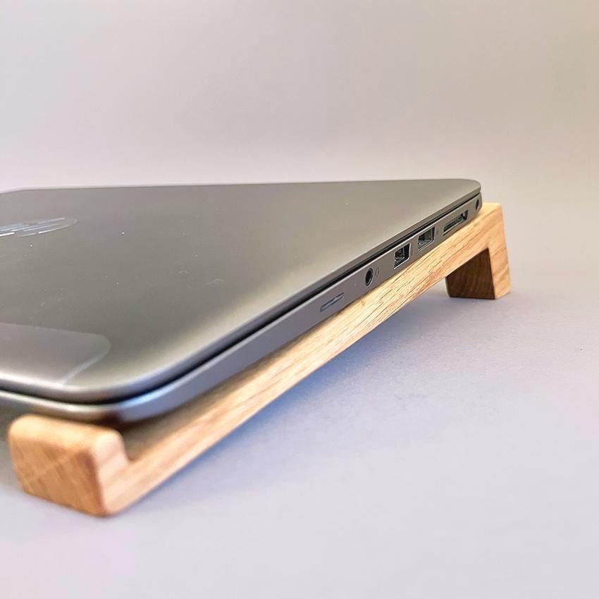 Laptop Ständer | ergonomisch Arbeiten | Eiche massiv | Schreibtischerhöhung | Laptopständer Eiche | Laptop riser | Laptop stand | mitnehmbar