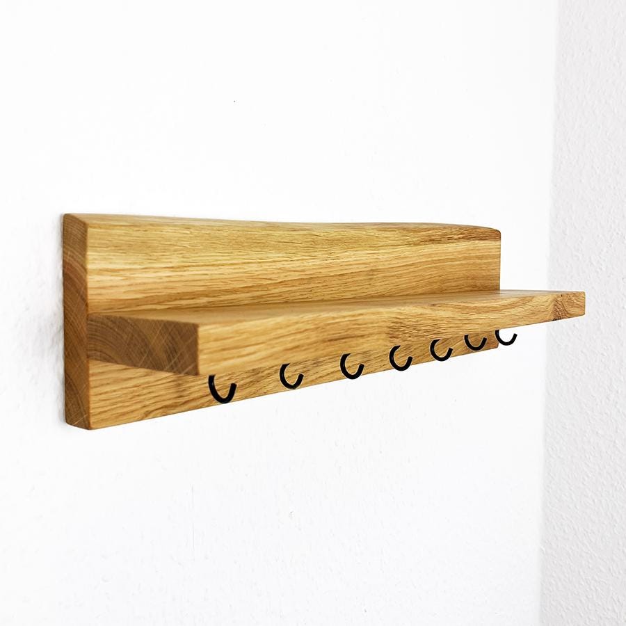 Schlüsselbrett mit Baumkante, Ablage & Haken | Vollholz Eiche | Schraubhaken in schwarz, gold, silber, weiß | Schlüsselboard