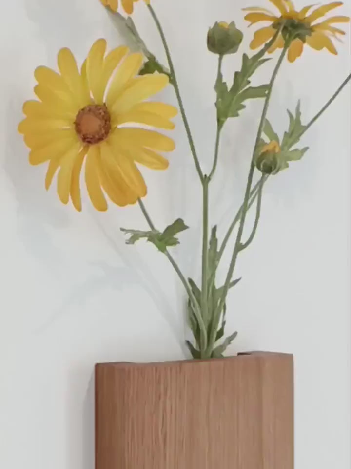Vase für Trockenblumen | Wandvase | Blumenvase | Vase aus massiver Eiche | gefertigt aus einem Stück | Trockenblumen | Wanddeko | Wohndeko